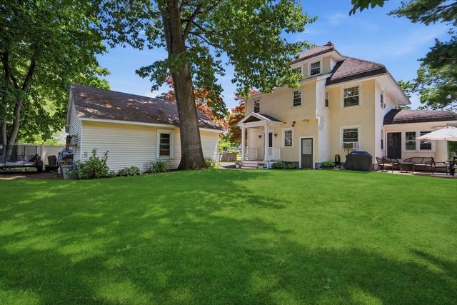 26 Hazelwood Ave, Longmeadow, MA 01106