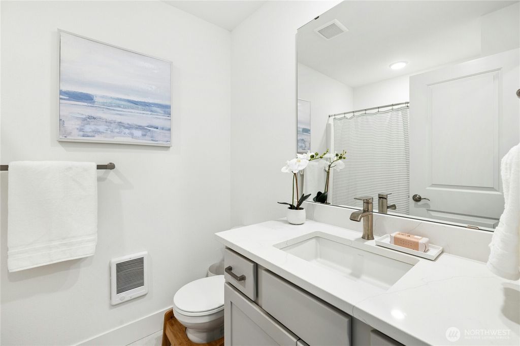 Image 20 of property listing at 168 Whispering Lane NW, Bainbridge Island, WA 98110