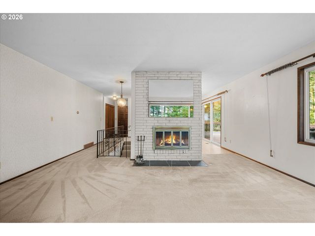 27783 Sw STRAWBERRY HILL Dr, Hillsboro, OR 97123