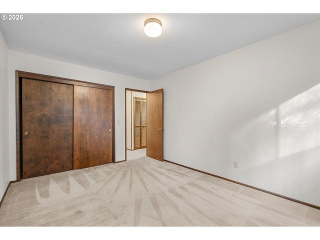 27783 Sw STRAWBERRY HILL Dr, Hillsboro, OR 97123