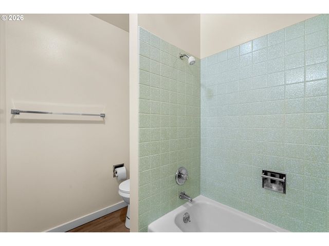 27783 Sw STRAWBERRY HILL Dr, Hillsboro, OR 97123