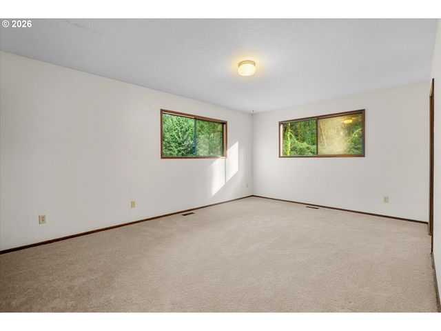 27783 Sw STRAWBERRY HILL Dr, Hillsboro, OR 97123