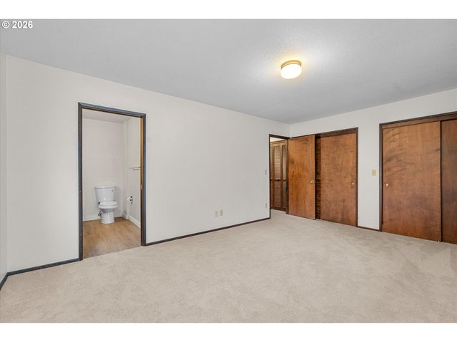 27783 Sw STRAWBERRY HILL Dr, Hillsboro, OR 97123