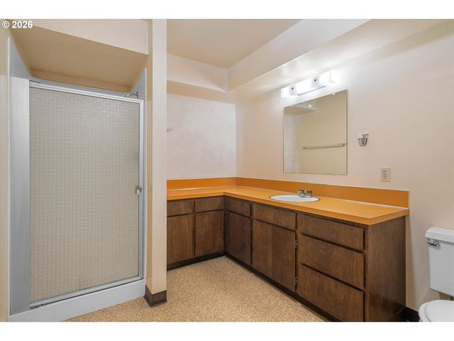 27783 Sw STRAWBERRY HILL Dr, Hillsboro, OR 97123