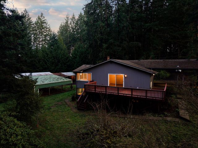 27783 Sw STRAWBERRY HILL Dr, Hillsboro, OR 97123