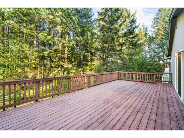 27783 Sw STRAWBERRY HILL Dr, Hillsboro, OR 97123