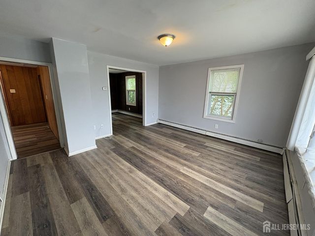 52 Dane Street, Sayreville, NJ 08872