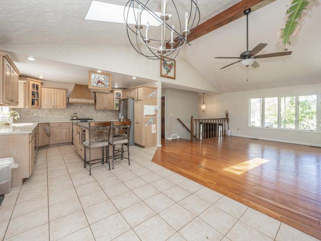 4115 S Van Kal Street, Oshtemo Twp, MI 49071