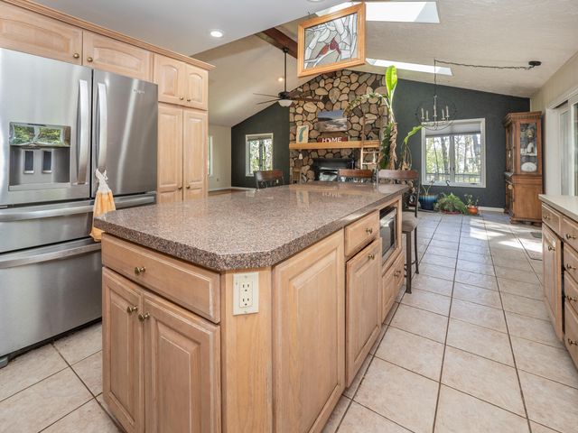 4115 S Van Kal Street, Oshtemo Twp, MI 49071