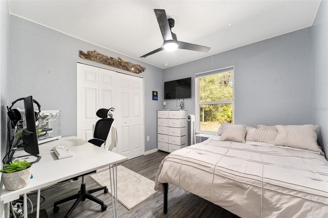 7 BAY COURT PASS, Ocklawaha, FL 32179