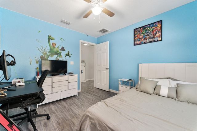 7 BAY COURT PASS, Ocklawaha, FL 32179