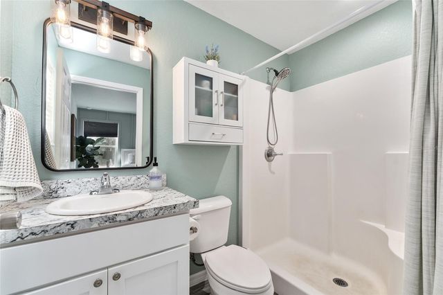 7 BAY COURT PASS, Ocklawaha, FL 32179