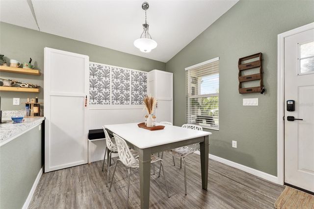 7 BAY COURT PASS, Ocklawaha, FL 32179