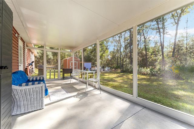 7 BAY COURT PASS, Ocklawaha, FL 32179