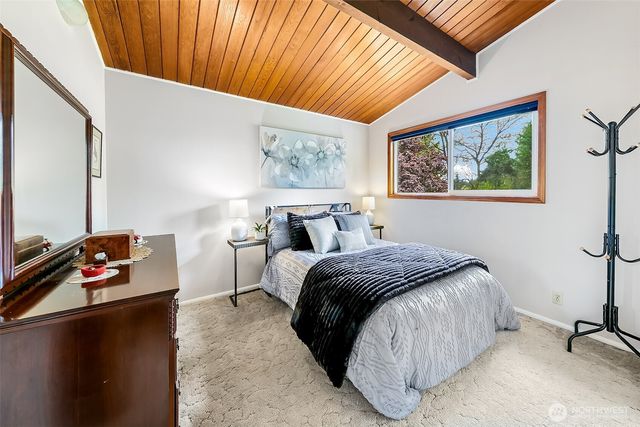 13739 36th Avenue NE, Seattle, WA 98125