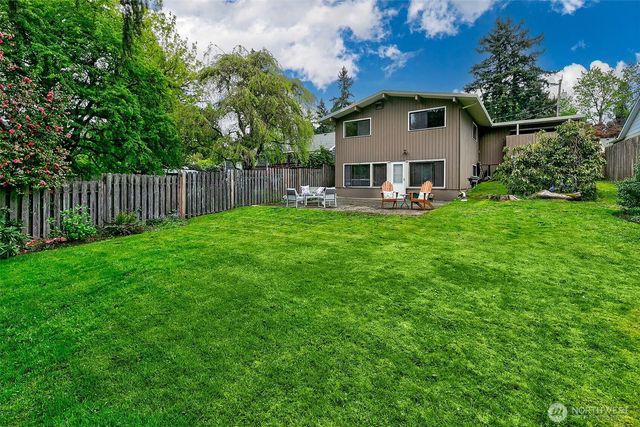 13739 36th Avenue NE, Seattle, WA 98125