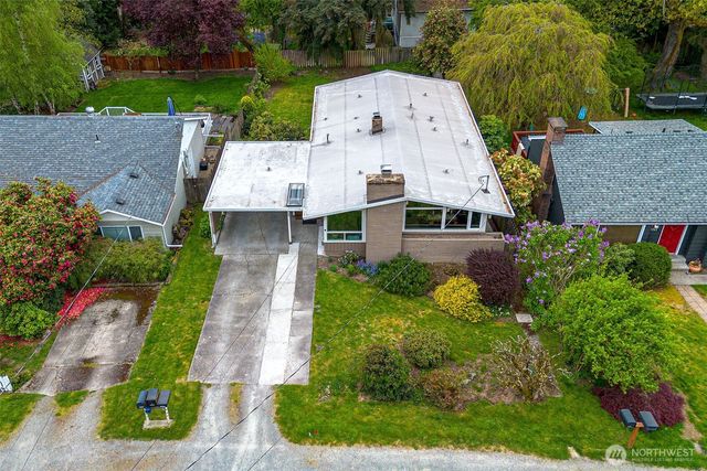 13739 36th Avenue NE, Seattle, WA 98125