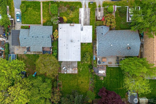 13739 36th Avenue NE, Seattle, WA 98125