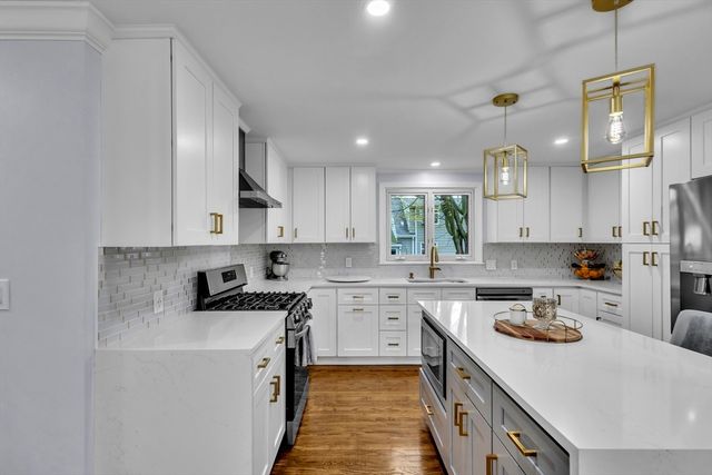 7 Corey Rd, Marlborough, MA 01752