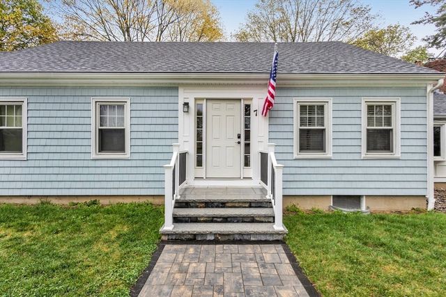 7 Corey Rd, Marlborough, MA 01752