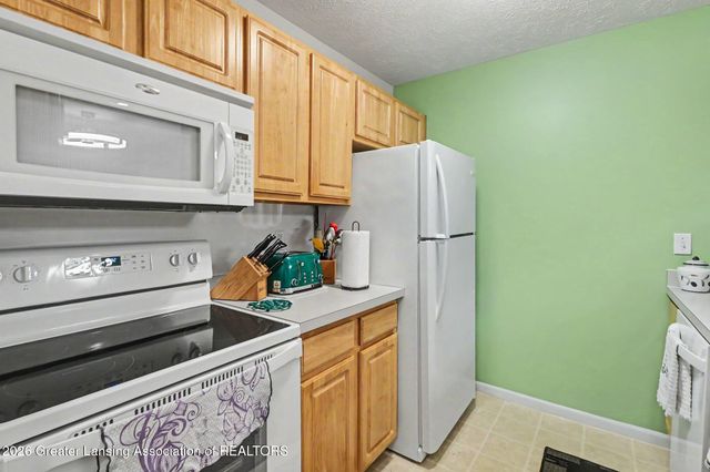 904 Carom Circle 148, Mason, MI 48854