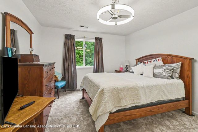 904 Carom Circle 148, Mason, MI 48854