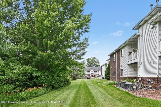 904 Carom Circle 148, Mason, MI 48854