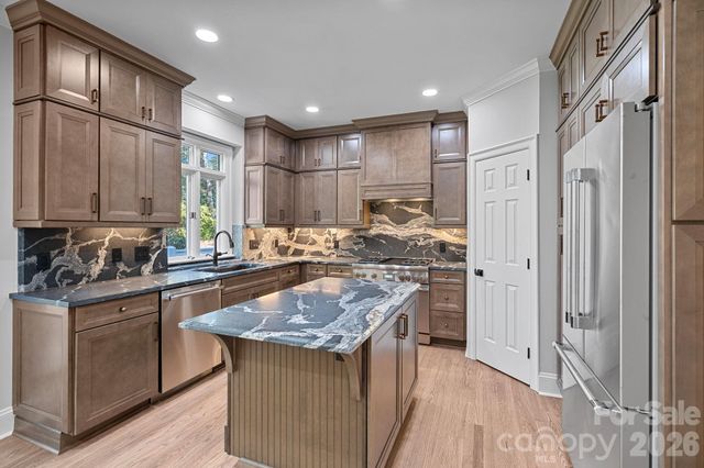 17608 River Ford Drive, Davidson, NC 28036