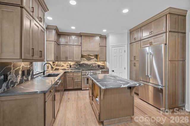 17608 River Ford Drive, Davidson, NC 28036