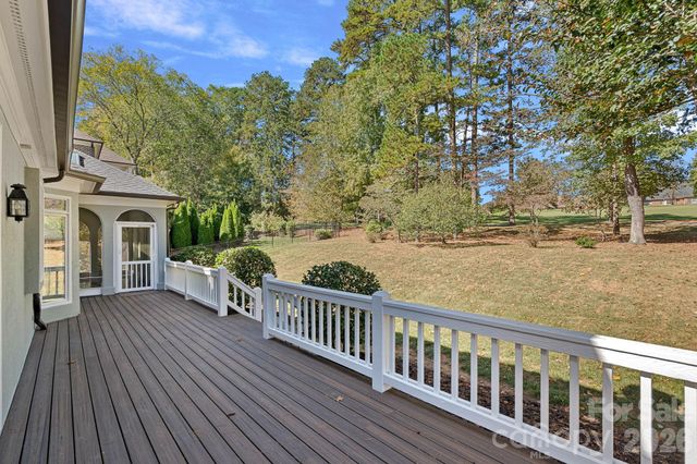 17608 River Ford Drive, Davidson, NC 28036