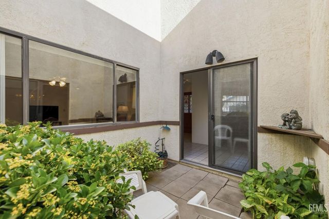 2323 Easthills Drive 29, Bakersfield, CA 93306