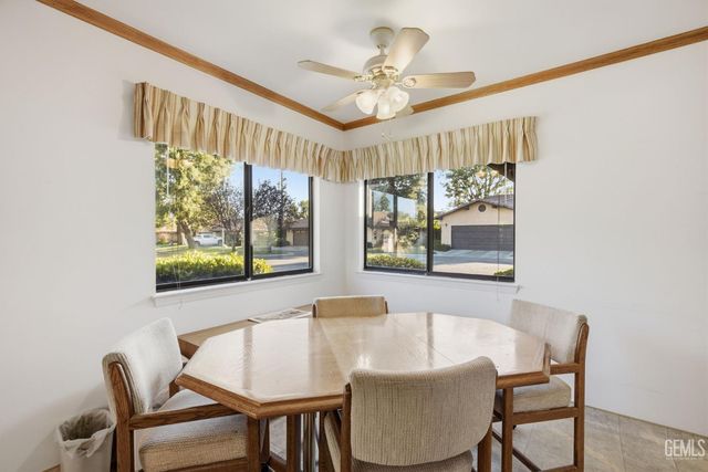 2323 Easthills Drive 29, Bakersfield, CA 93306