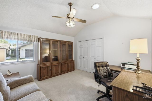 2323 Easthills Drive 29, Bakersfield, CA 93306