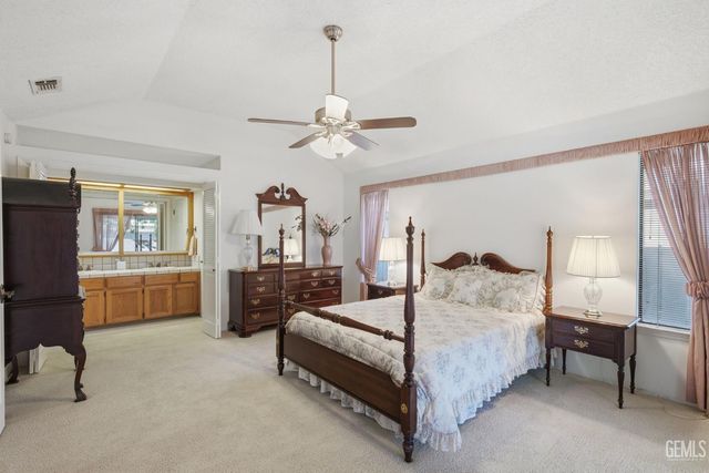 2323 Easthills Drive 29, Bakersfield, CA 93306