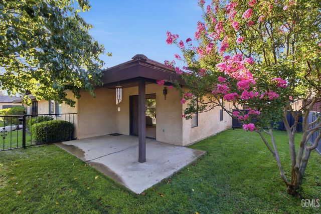 2323 Easthills Drive 29, Bakersfield, CA 93306