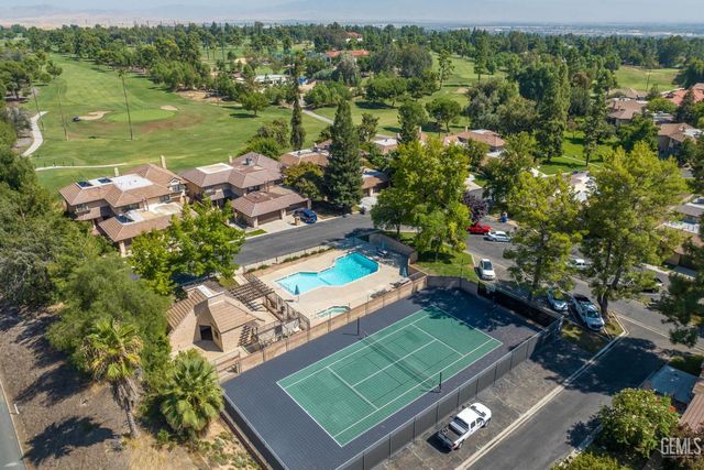 2323 Easthills Drive 29, Bakersfield, CA 93306