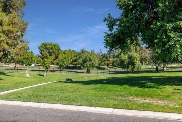 2323 Easthills Drive 29, Bakersfield, CA 93306