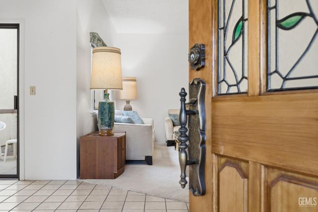 2323 Easthills Drive 29, Bakersfield, CA 93306