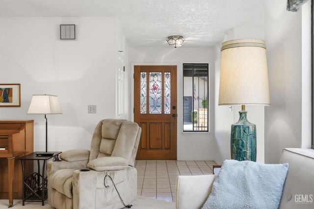 2323 Easthills Drive 29, Bakersfield, CA 93306