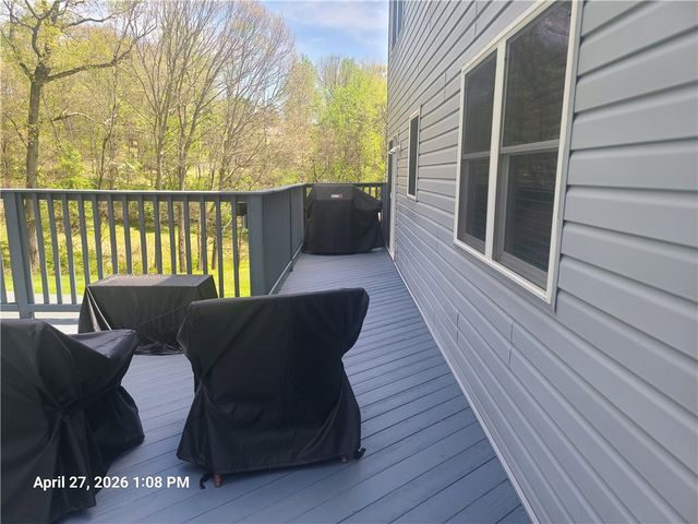 1517 N Randolph Dr, Jefferson Hills, PA 15025