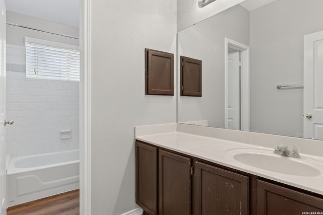 6635 SHADY BEND DR, San Antonio, TX 78256