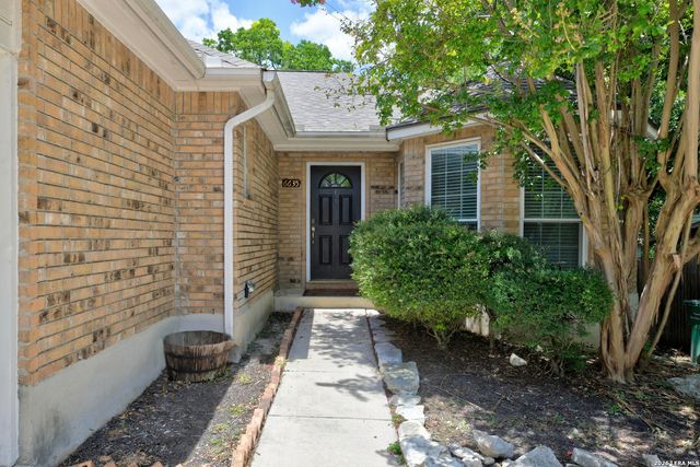 6635 SHADY BEND DR, San Antonio, TX 78256