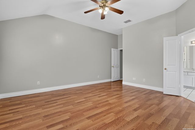 6635 SHADY BEND DR, San Antonio, TX 78256