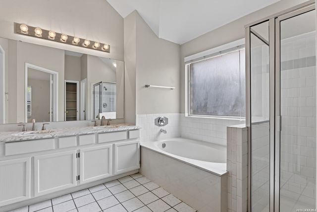 6635 SHADY BEND DR, San Antonio, TX 78256