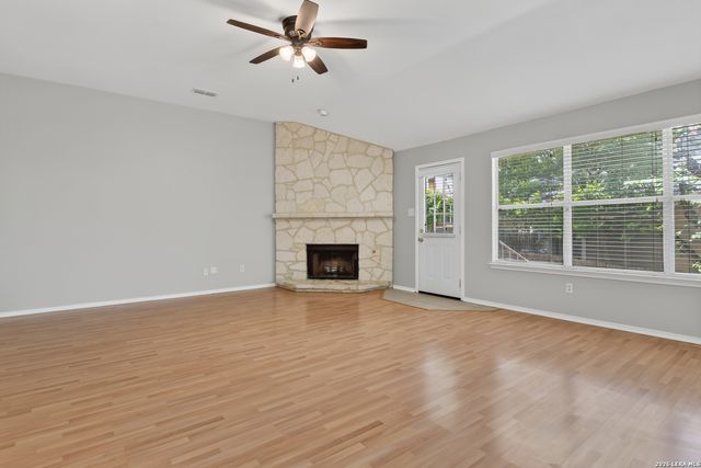 6635 SHADY BEND DR, San Antonio, TX 78256