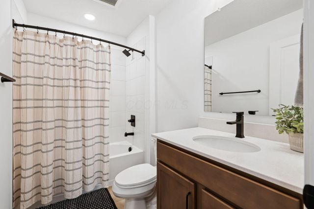 2105 Ashby Way, Plain City, OH 43064