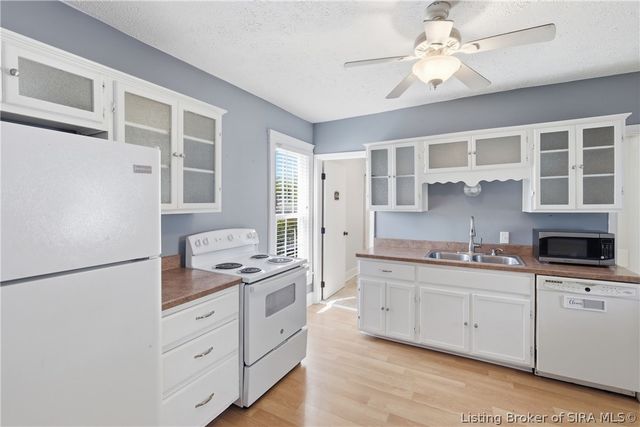 9175 Walnut Street, Georgetown, IN 47122
