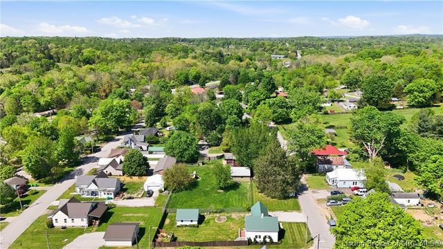 9175 Walnut Street, Georgetown, IN 47122