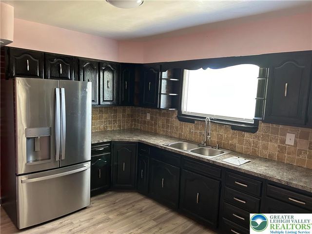 3318 North 3rd Street, Whitehall Twp, PA 18052