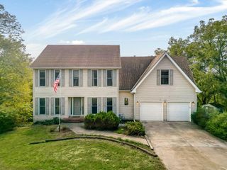 9125 Hillview Drive, De Soto, KS 66018